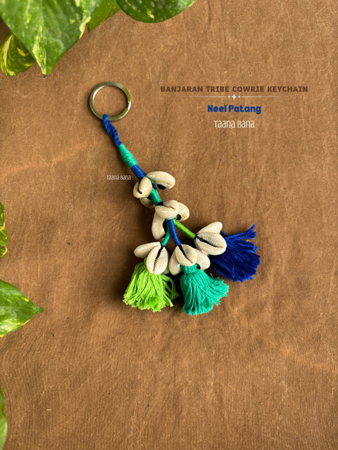Neel Patang Cowrie Keychain- 1 pc