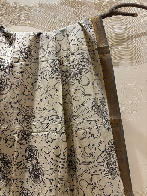 White Pen Kalamkari Dupatta with Zari Border