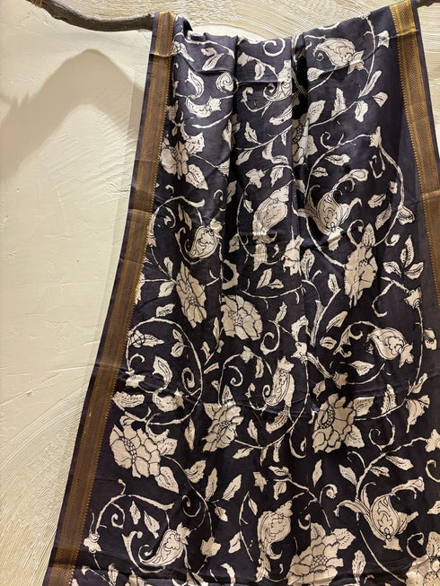 Black Pen Kalamkari Dupatta with Zari Border
