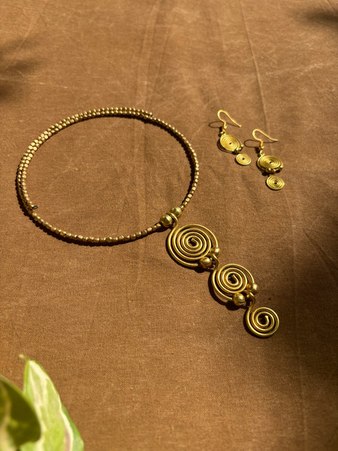 Golden Drop Dhokra Choker