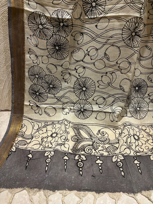White Pen Kalamkari Dupatta with Zari Border