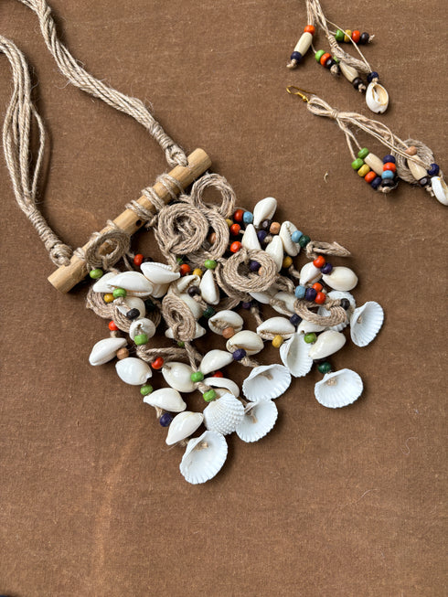 Wanderlust Waves Cowrie Jute Necklace