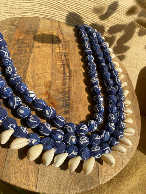 Indigo white Cloth Pearl Kaudi Necklace 3 Layer
