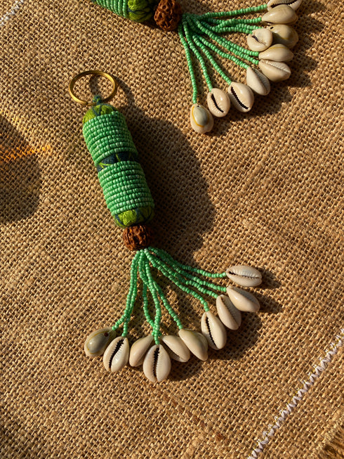Leafy Green Seashell Keychain- 1pc