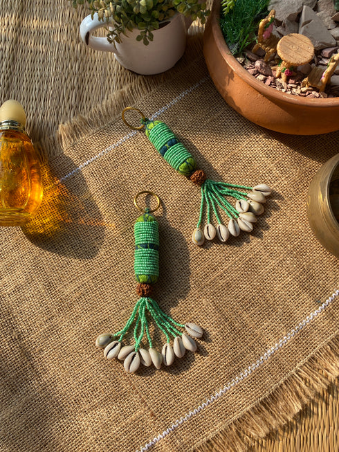 Leafy Green Seashell Keychain- 1pc