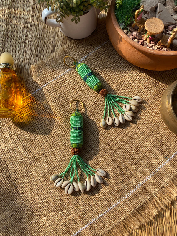 Leafy Green Seashell Keychain- 1pc