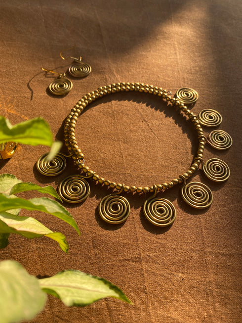 Gol Dhokra choker