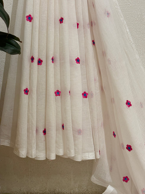 Moti Baagh White Mul Cotton Saree