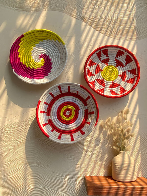 Candy tinge - Hand Woven Sabai Grass wall basket Set