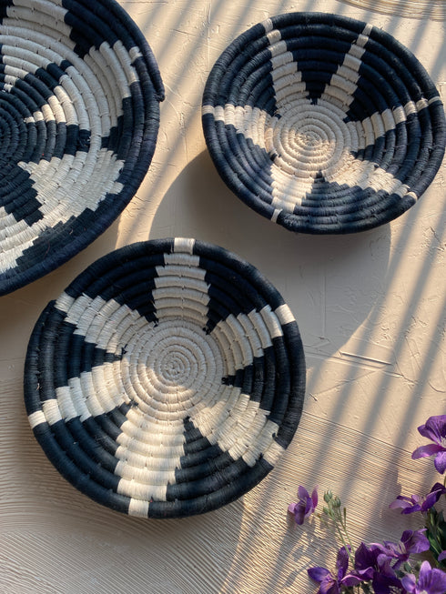 Floral kohl - Handwoven Sabai Grass wall baskets set