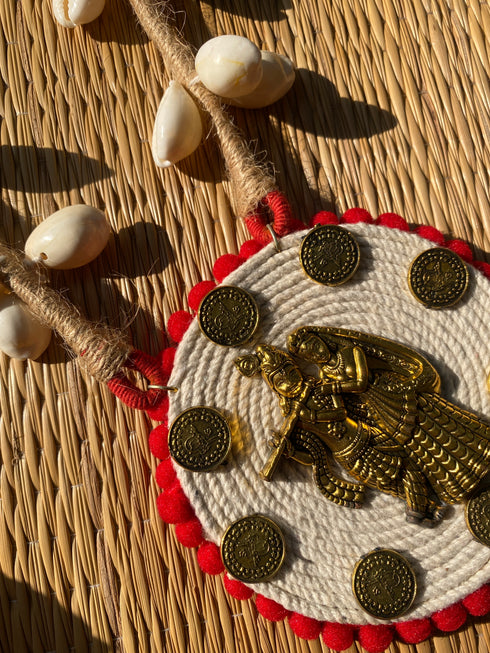 Radha Krishan White Thread Kaudi Necklace