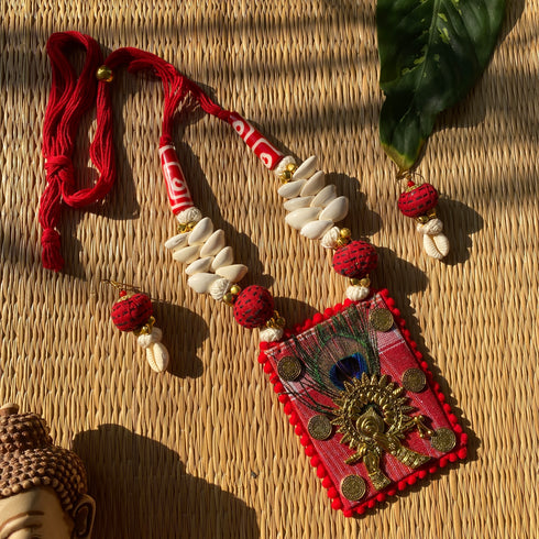 Krishan Mor Pankh Thread Kaudi Necklace